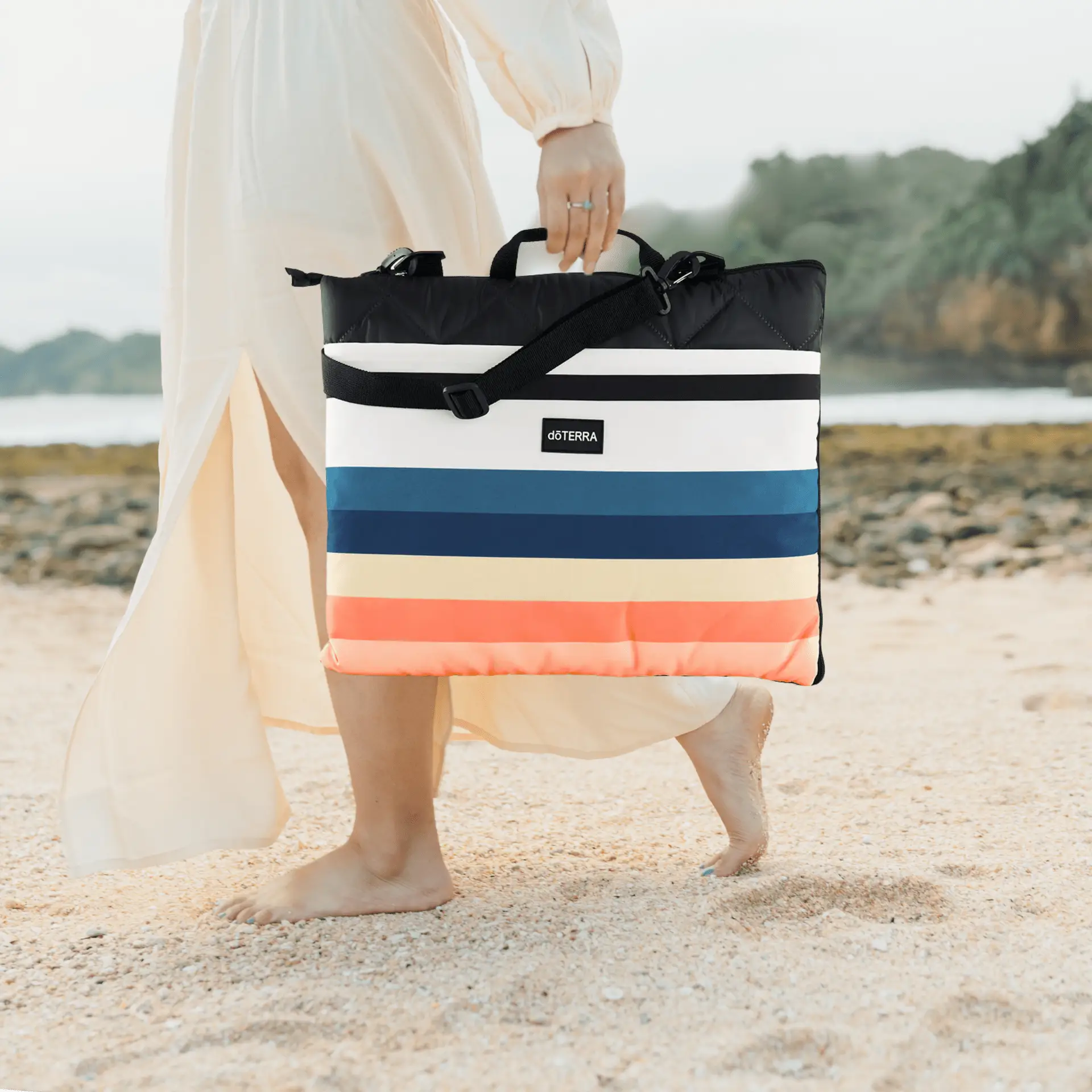 dōTERRA™ faltbare Reisedecke – Bild 2